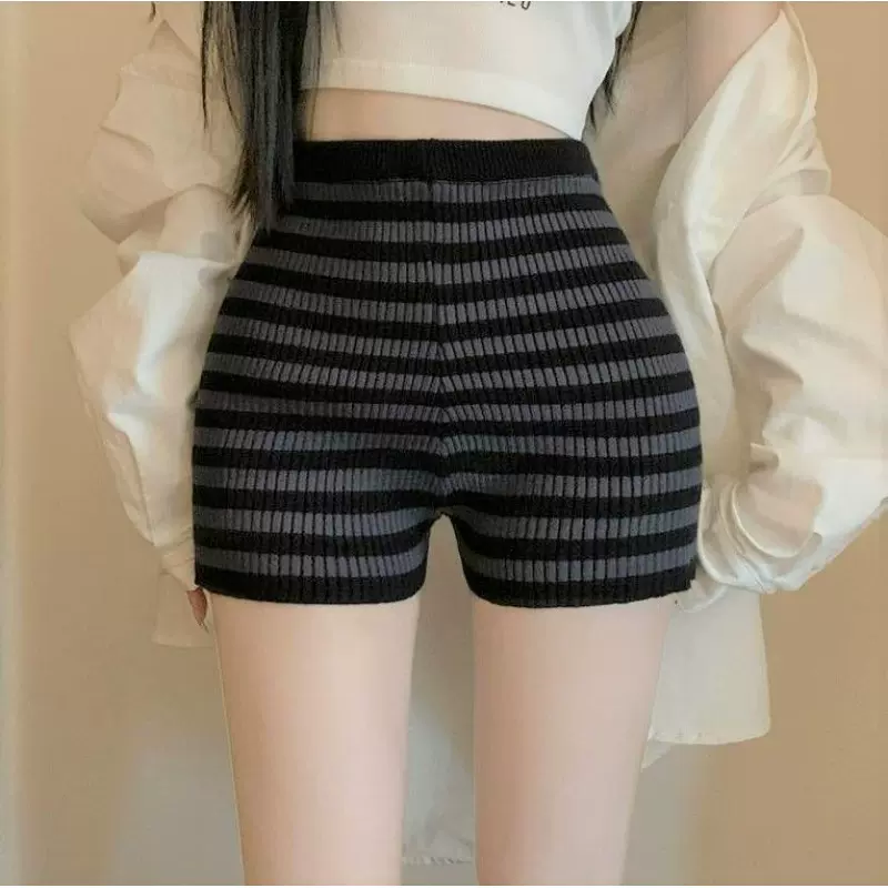 新品~ 春夏新款时髦洋气百搭条纹撞色针织短裤女休闲包臀短裤