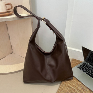 Retro universal brand one-shoulder bag, underarm bag, 2023 collection