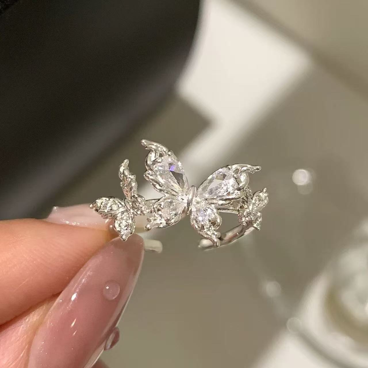 Sweet and Cool 3D Butterfly Ring for Women, Ins-Style Niche Design, Personalized Open Ring, Trendy Creative Index Finger Ring