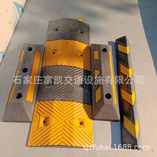 ��ͨ�Oʩ�S�� ͣ܇���Oʩ �p�َ� ��ײ�l �o���Ǔ�܇����݆�U͹�R