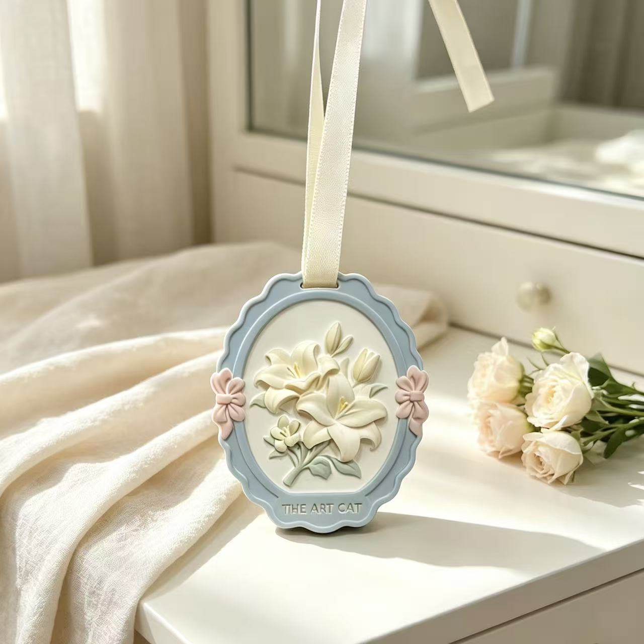 Lily Pure Aromatherapy Plaster Flower Romantic Fragrance Wax Sheet for Wardrobe, Bedroom, Living Room, Long-lasting Fragrance, Car Hanging Decoration
