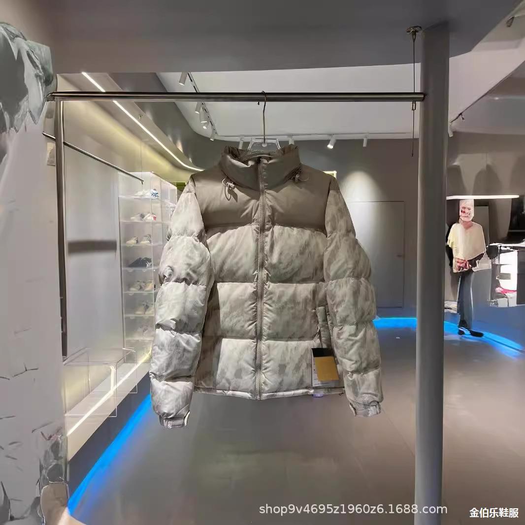 1996 Down Jacket New Camouflage Paper-cut Series American Version 700 Peng Embroidery Men's and Women's Couple's Coat Bread Clothes