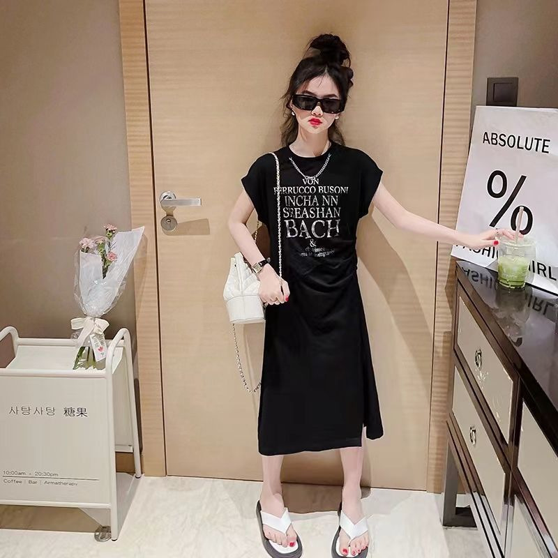 Vestido de verano para niñas 2024 nuevo estilo estilo occidental vestido de princesa delgado para niños falda negra de manga corta para niñas