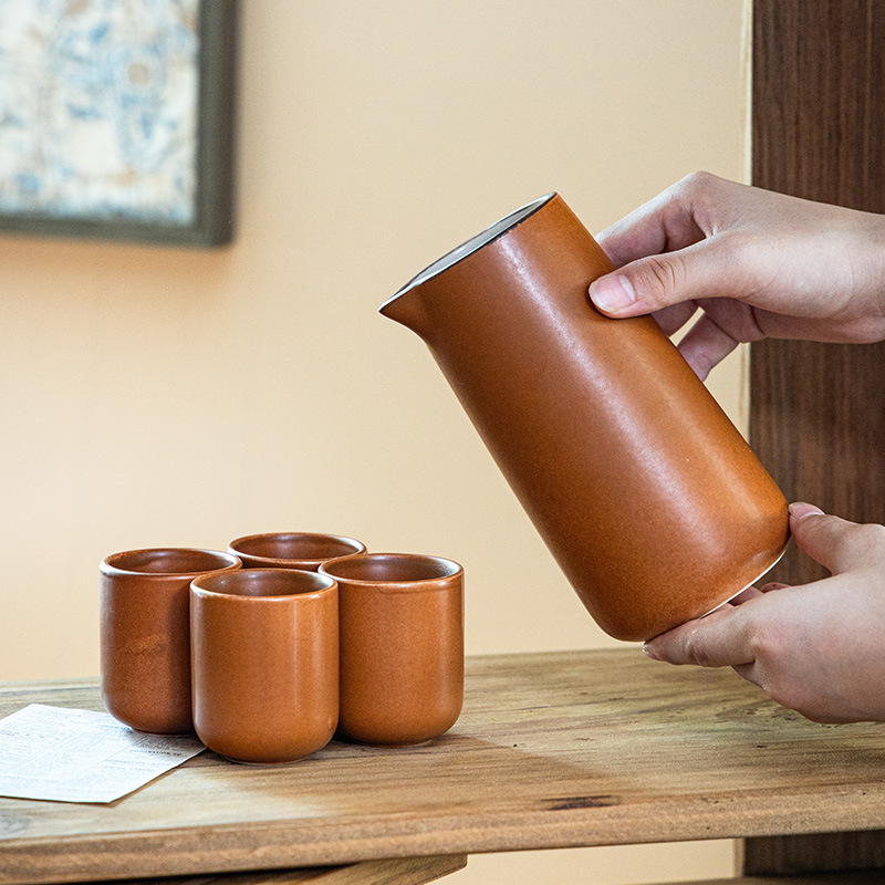 Kit de cerámica estilo japonés y viento una olla de cuatro tazas de vino tinto dispensador de vino doméstico jar de vino blanco tazas de vino claras
