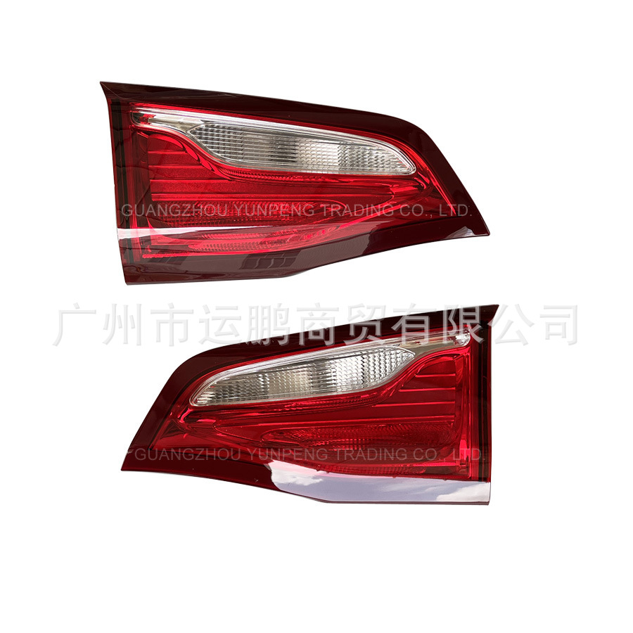 Ikkala tomondagi 18-20 Chevrolet Equinox halogen ichki orqa chiroqlari uchun mos keladi. (84341670 84341669)