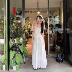 優しい風のスーツの女性の夏の甘辛いレースのサスペンダーのベストの超仙のロングスカートの白い半身のスカートの2つのセット
