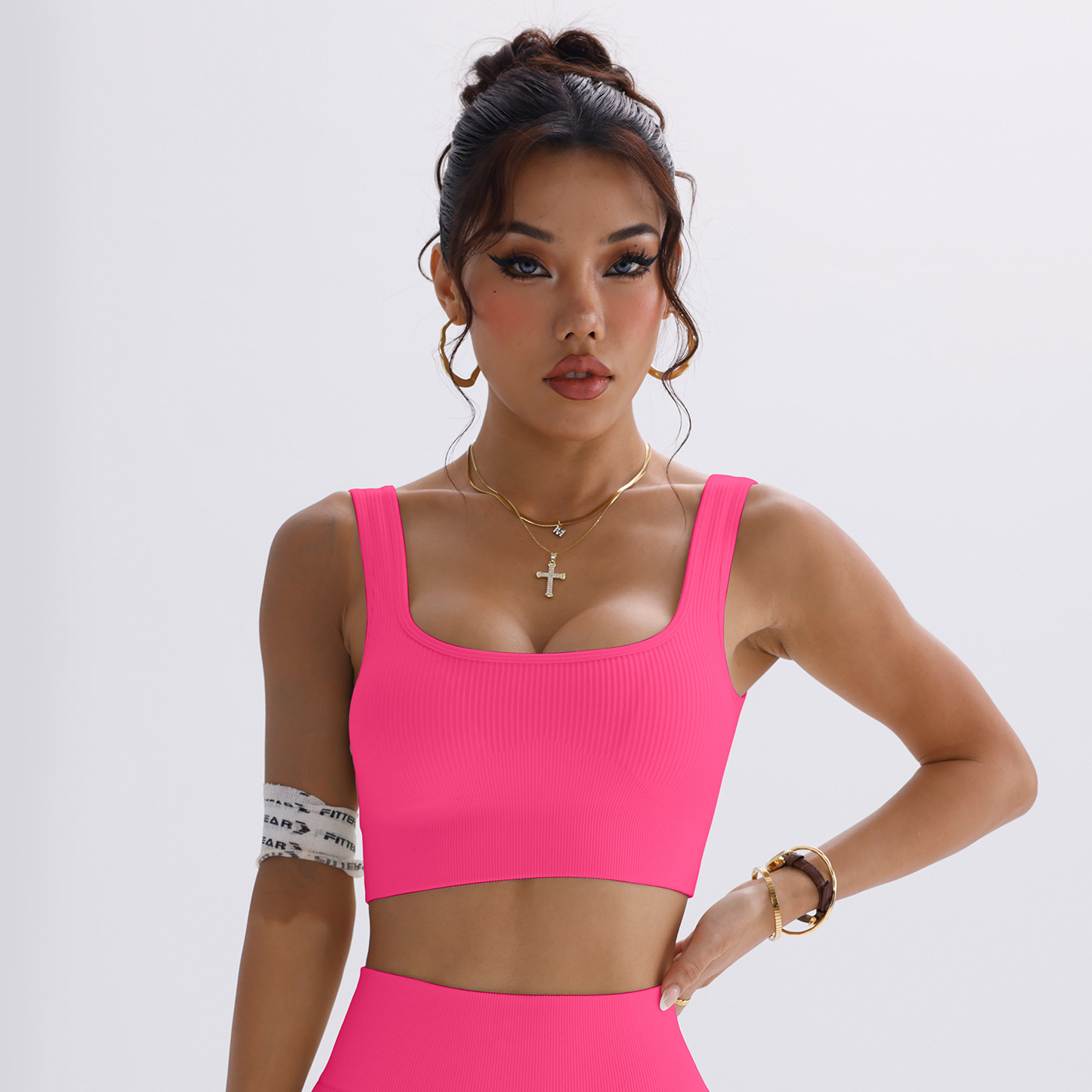Sujetador deportivo Zhejiang de alta resistencia a prueba de golpes, espalda bonita, pechos grandes, sujetador deportivo push-up, top de yoga con rosca para mujer