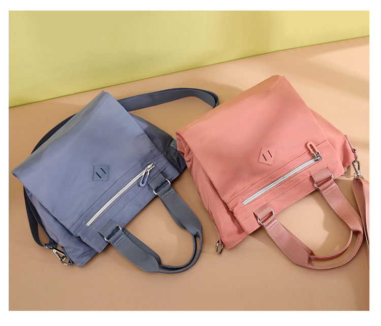 Colorful Fox's new fashionable and versatile casual shoulder bag for women, a large-capacity multi-layer simple crossbody bag undefined