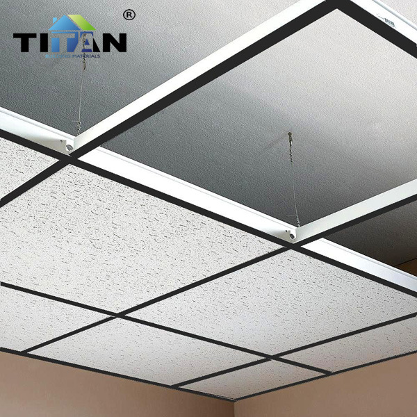 Material de techo decorativo con quilla Tablero absorbente de sonido Tablero de lana mineral a prueba de humedad 600*600