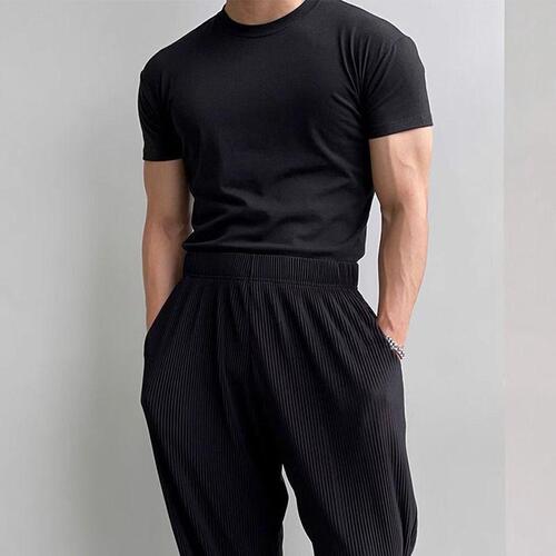 Short-sleeved men's summer simple solid-color slim-fit breathable T-shirt, Korean-style trendy brand fashion black crewneck top that highlights muscles.
