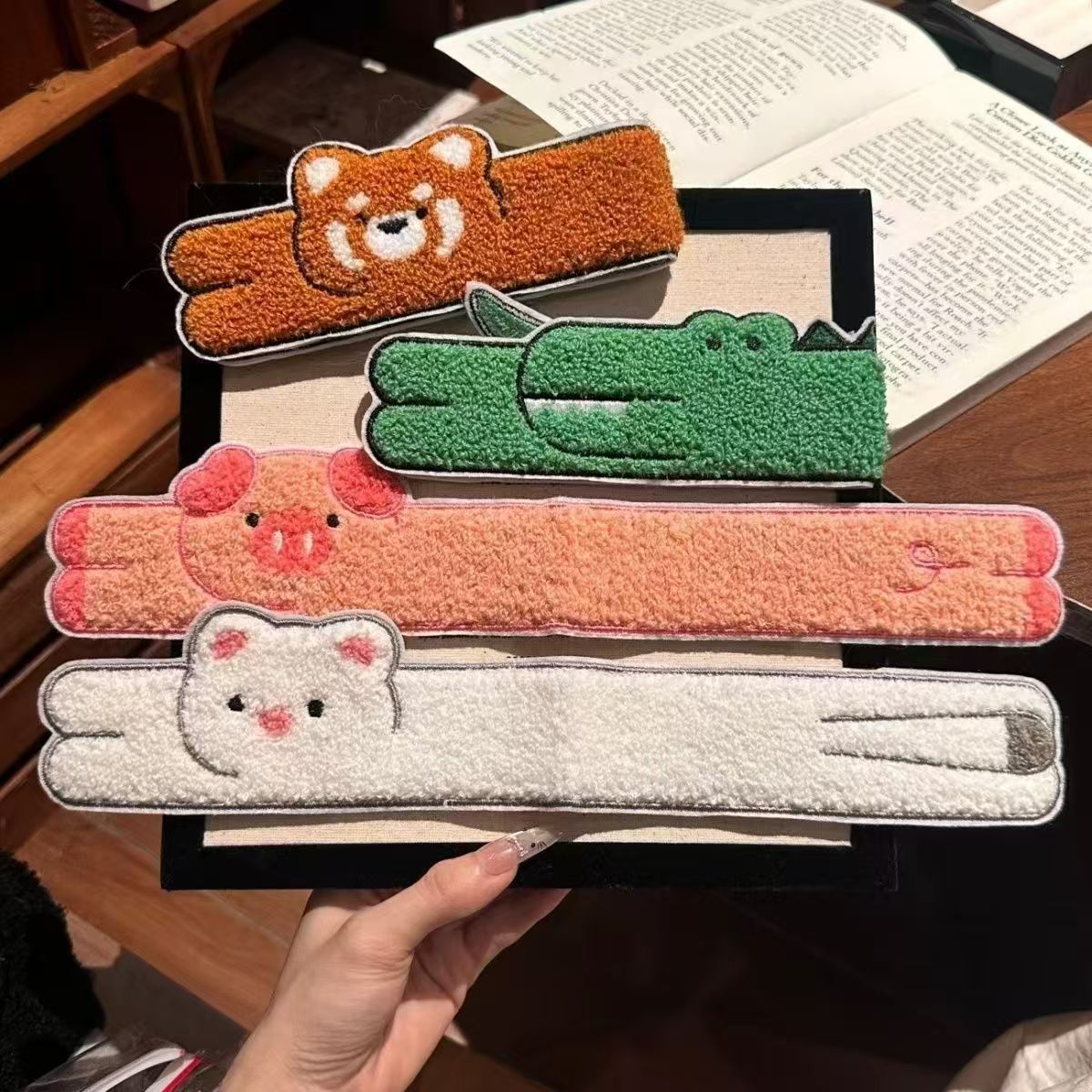 Soft and cute long animal hairband magic sticker cartoon girl face wash bangs sticker hair hoop dual-purpose sweet hair accessory