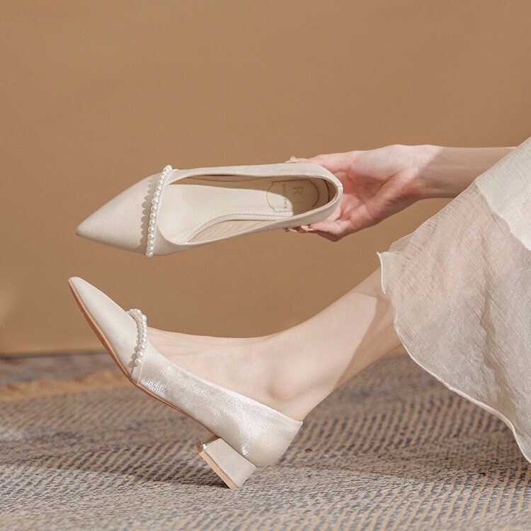 French Style Shoes for Women 2025 Spring Low-Heeled Pointed Toe Bridesmaid Shoes That Are Not Tiring for Feet, High-Heeled Shoes, Elegant Wedding Shoes, Bridal Shoes French Style Shoes for Women 2025 Spring Low-Heeled Pointed Toe Bridesmaid Shoes That Are Not Tiring for Feet, High-Heeled Shoes, Elegant Wedding Shoes, Bridal Shoes