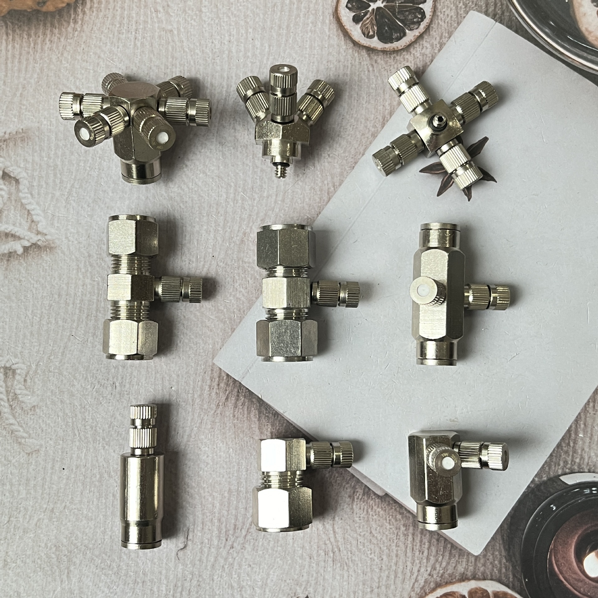 高压造雾喷头降温雾化消毒大棚打药工地降尘除臭消毒造景快插9.52