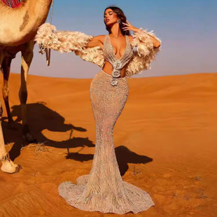 �W�����Q�r��Ů�b�yɫV�I�ٽz��Ƭ�����~β�Y����������T̨�����