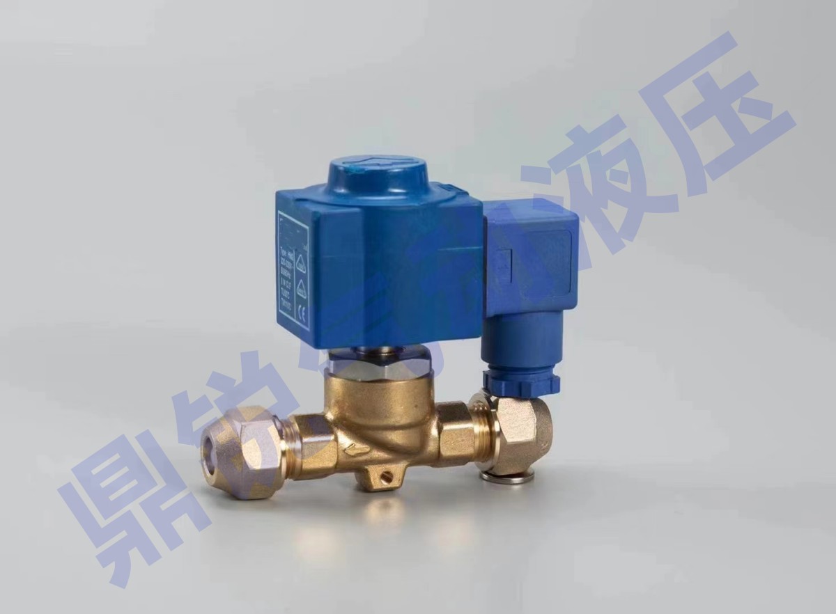 制冷线圈 018F6757 DC24V 电磁阀线圈 制冷线圈 018F6857 DC24V