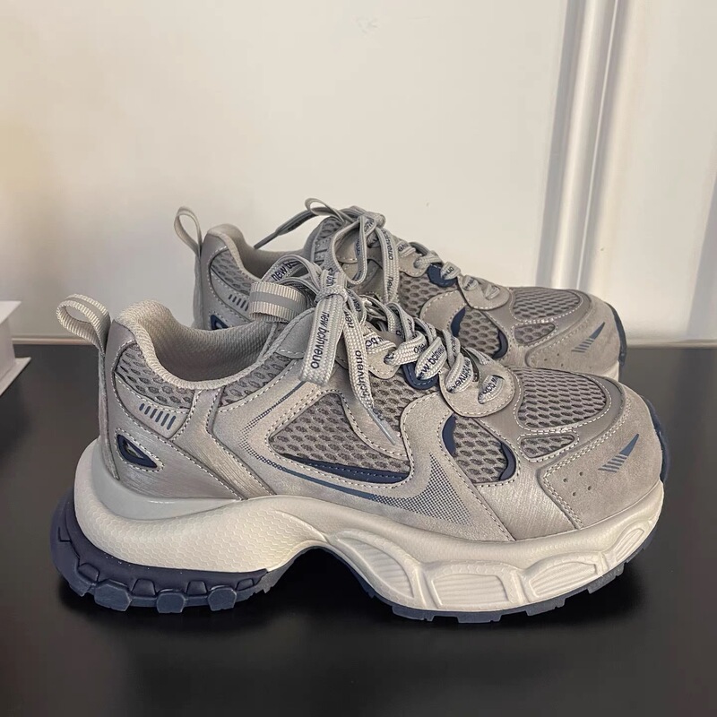 High-End Silver Dad Sneakers for Women, 2026 Spring and Autumn New Style, Platform Thick-Soled Height-Increasing Niche Casual Sports Shoes High-End Silver Dad Sneakers for Women, 2026 Spring and Autumn New Style, Platform Thick-Soled Height-Increasing Niche Casual Sports Shoes