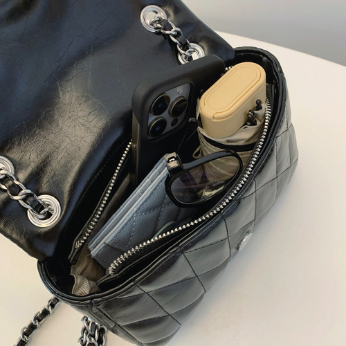 Fashionable and versatile diamond-shaped square armpit bag for women 2024 new high-looking simple chain shoulder bag crossbody bag