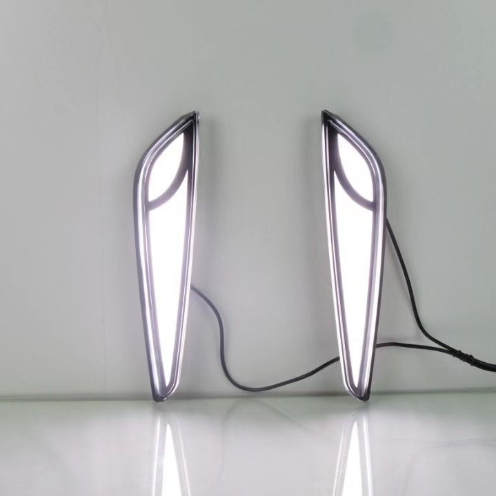 24 años BYD Seagull Luces de conducción diurna Luces de conducción diurna, streamer se convierte en azul hielo nocturno, luces antiniebla delanteras modificadas