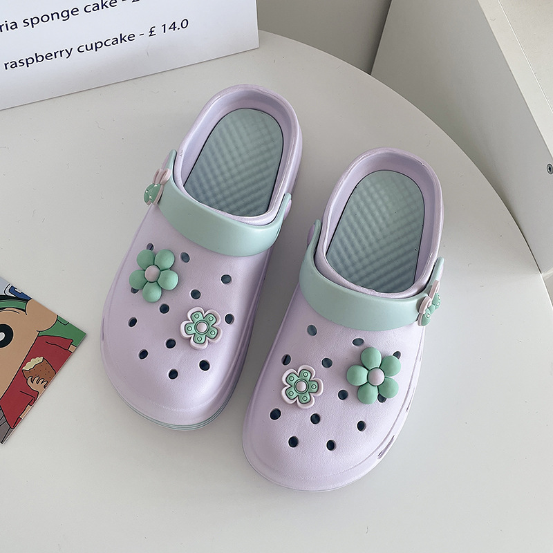 Zapatos con agujeros para mujer verano 2025 nuevo estilo de suela gruesa cómodo Baotou medio trapeador antideslizante desgaste exterior rojo sandalias de playa explosivas