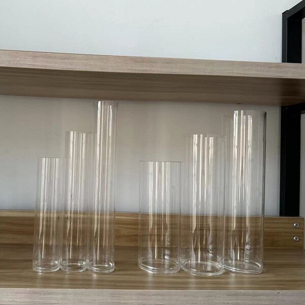 Poor borosilicons transparent small -caliber glass vase without air…