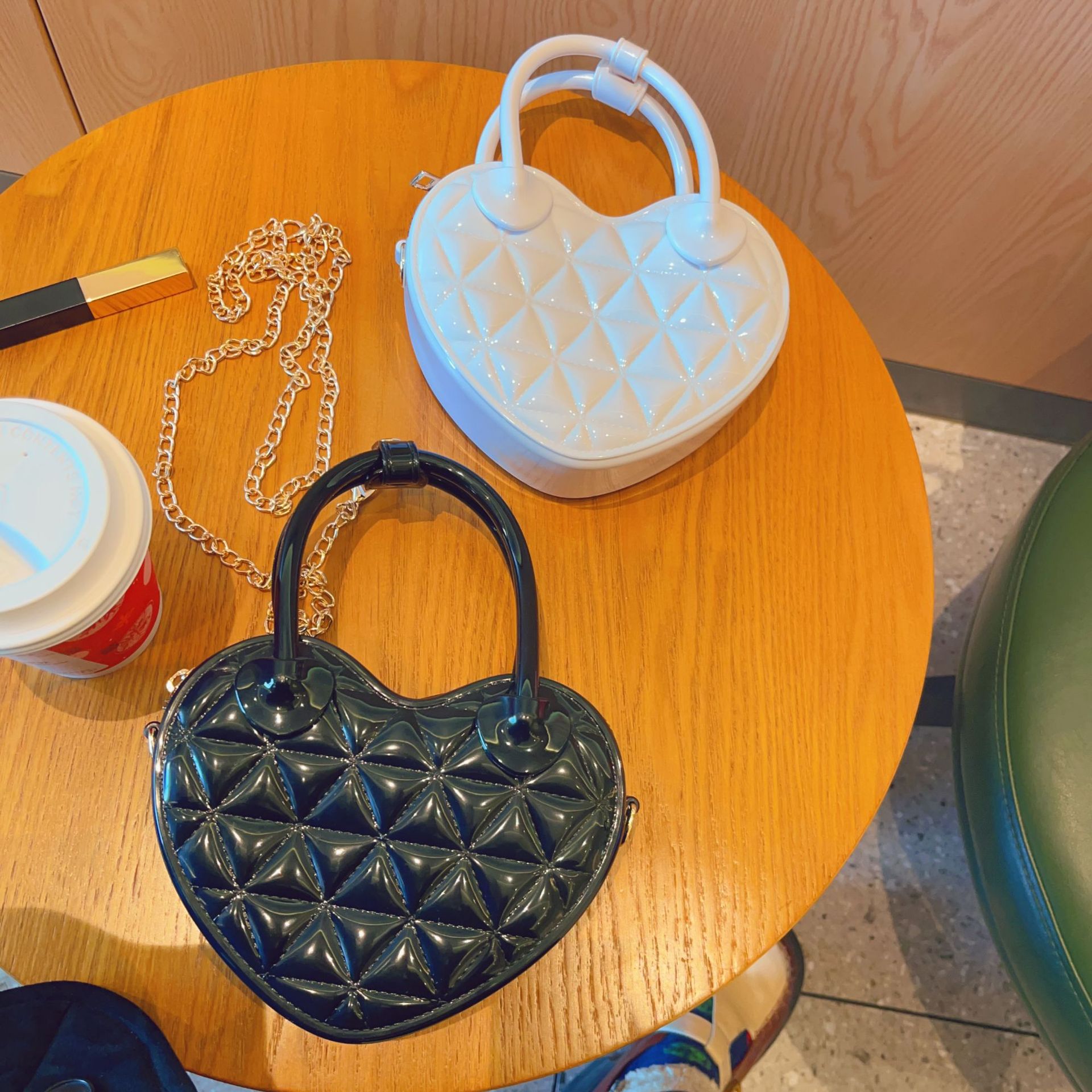 New PVC jelly bag for early spring 2025, heart-shaped hand-held small bag, diamond-shaped single-shoulder crossbody ladies' bag, sweet small bag undefined