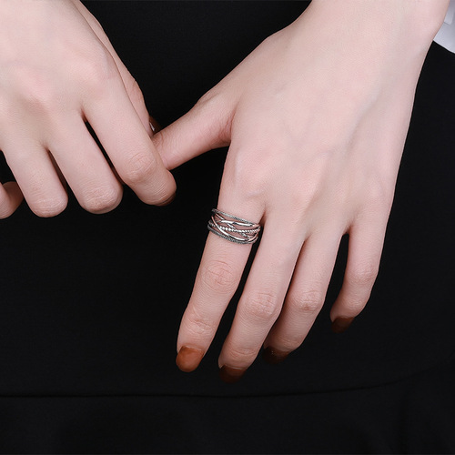 Yunchaoxuan S925 sterling silver Korean version ins cool style simple line twist twist cross-wound geometric open ring