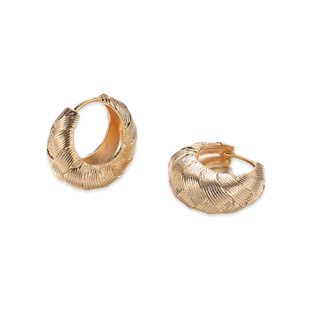 Moda europea y americana estilo de moda sofisticado estilo de alta calidad personalidad simple universal viaje otoño y invierno nuevos aretes de temperamento