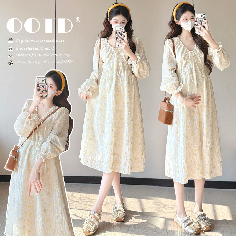 Maternity Dress for Spring, Trendy New Style for Pregnant Moms, High-End Embroidered Floral Spring and Autumn Maternity Dress Maternity Dress for Spring, Trendy New Style for Pregnant Moms, High-End Embroidered Floral Spring and Autumn Maternity Dress