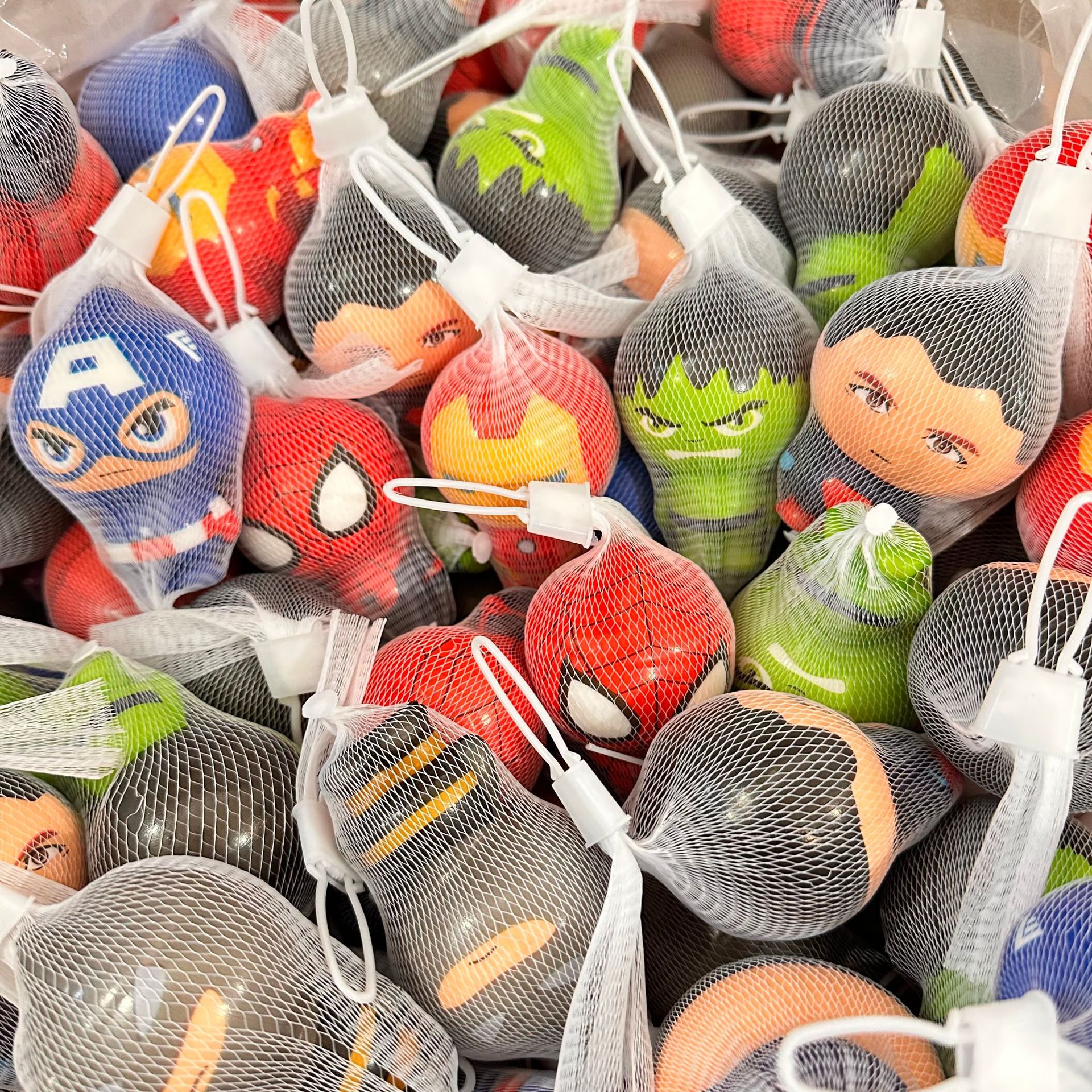 Todos los pequeños tortugas pellizcadas pellizcadas le rebote lento fiesta de bolsa de red para tocar y desmontar juguetes de descarga al por mayor