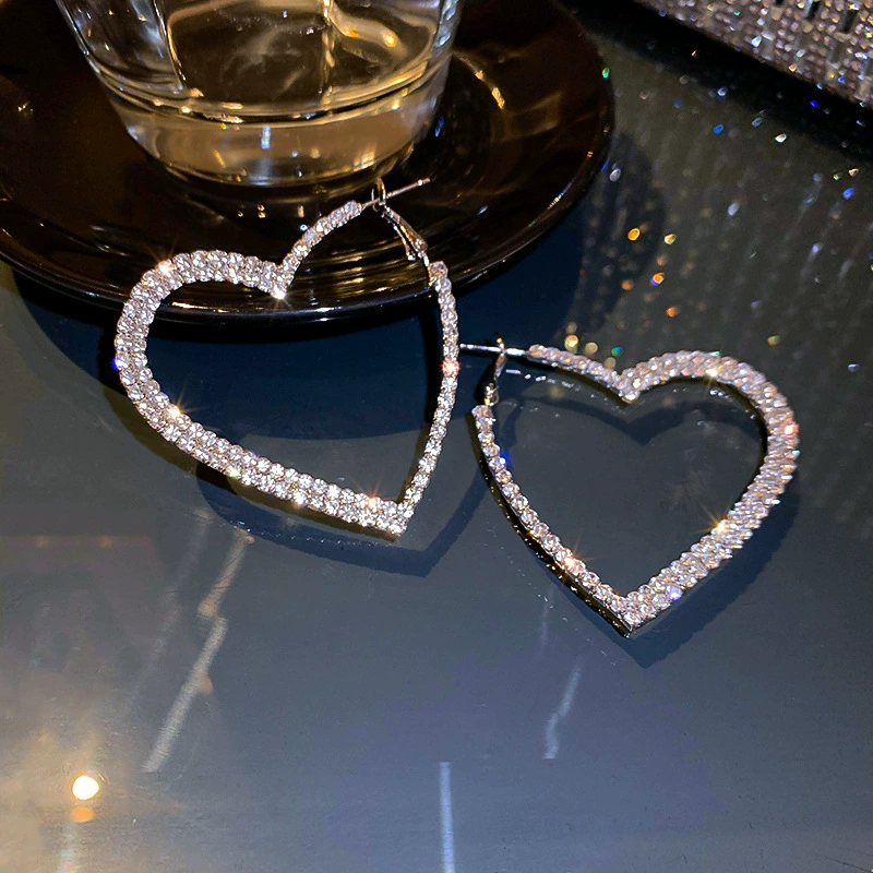 Silver needle, fashionable earrings, silver 925 sample, European style, diamond encrusted, simple and elegant design, wholesale