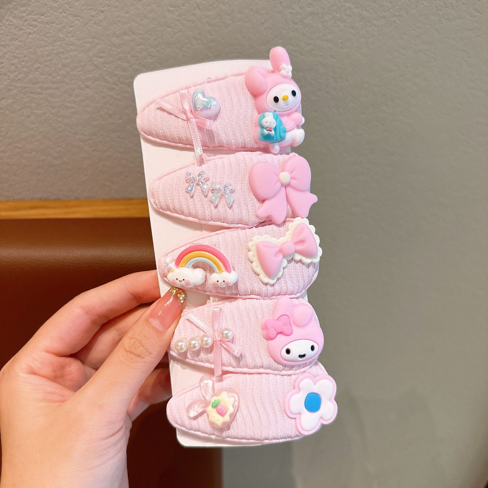 Sanliou brocas de cabello rotas niñas dibujos animados en forma de gota de tela adornos para el cabello de niñas en la frente Kolomi no daña brocas de cabello