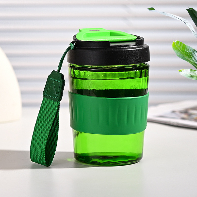 Taza de vidrio de agua de los estudiantes de entrenamiento militar portátil de otoño al por mayor de alto valor facial taza de vidrio resistente a altas temperaturas