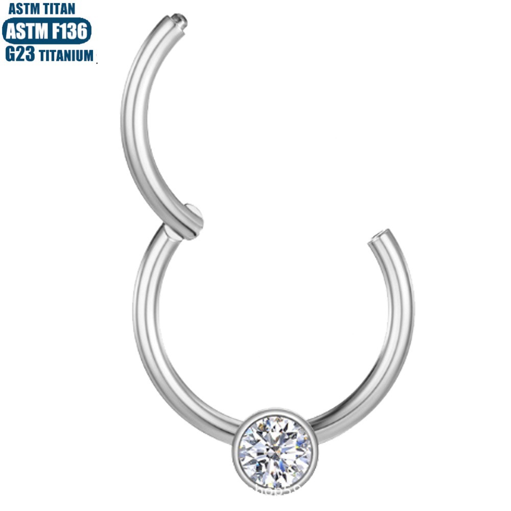 16G labret stud size and finish detail