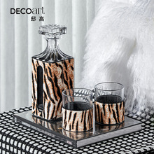 现代轻奢客厅酒柜酒瓶存酒专用摆件装饰威士忌酒具套装高级三件套