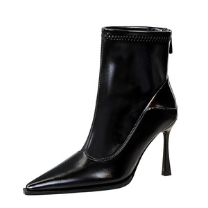 7933-1 European and American style fashionable women's boots with pointed high-end fine heels and a zipper at the b