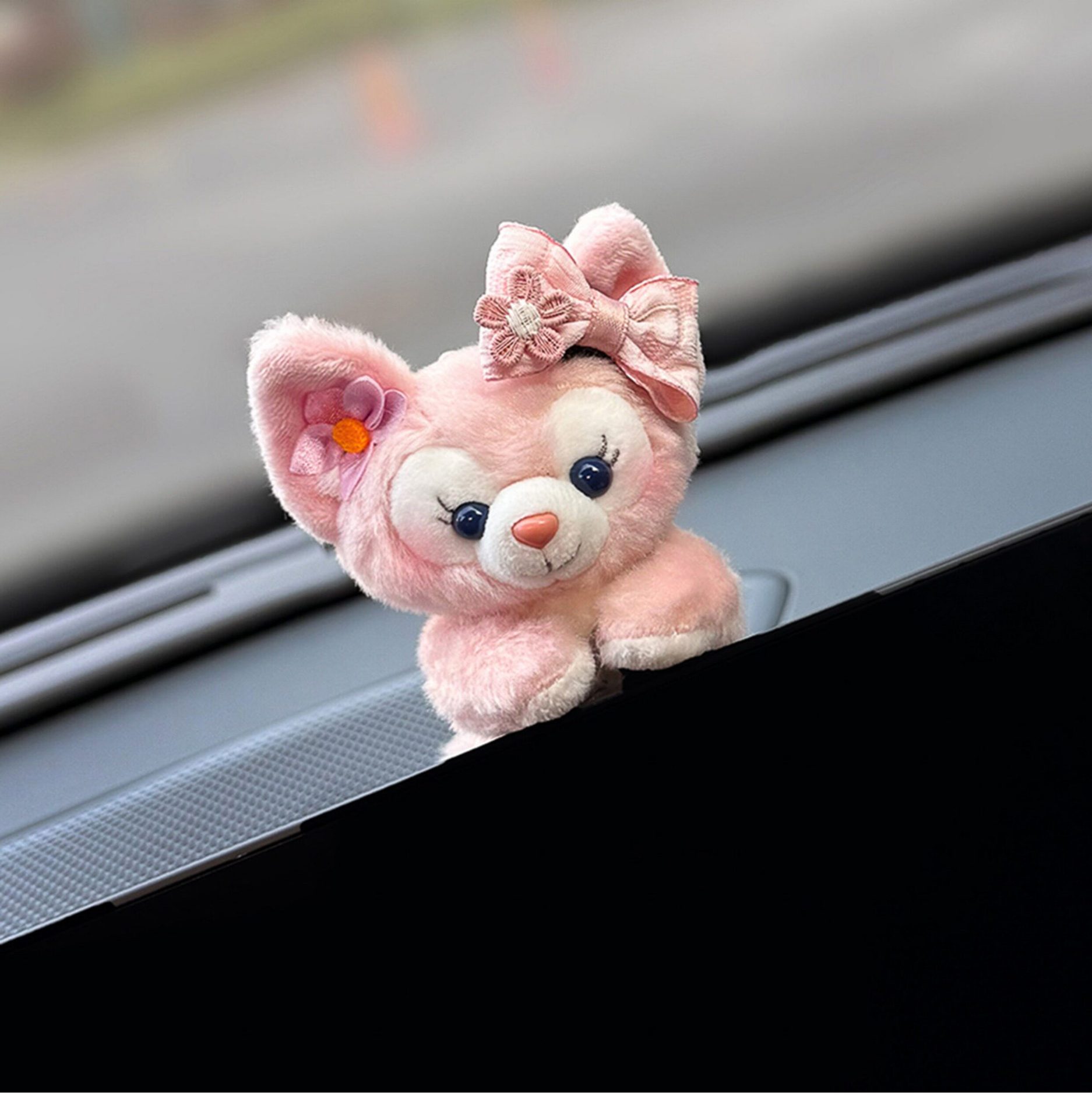 2026 New Car Ornaments for the Dashboard Screen, Car-Mounted Dolls, Display Interior Decorations, Belle and Stellalou