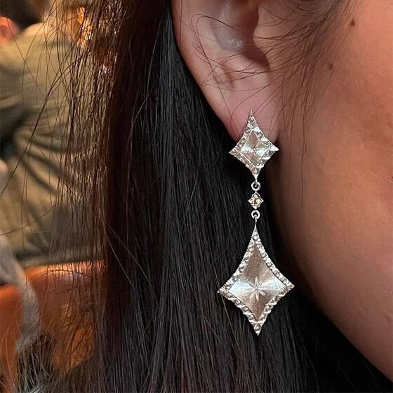 Cool Sense Silver brushed Diamond Earrings Simple High-end Sense Italian Carved Gold Long Earrings Women's Earrings