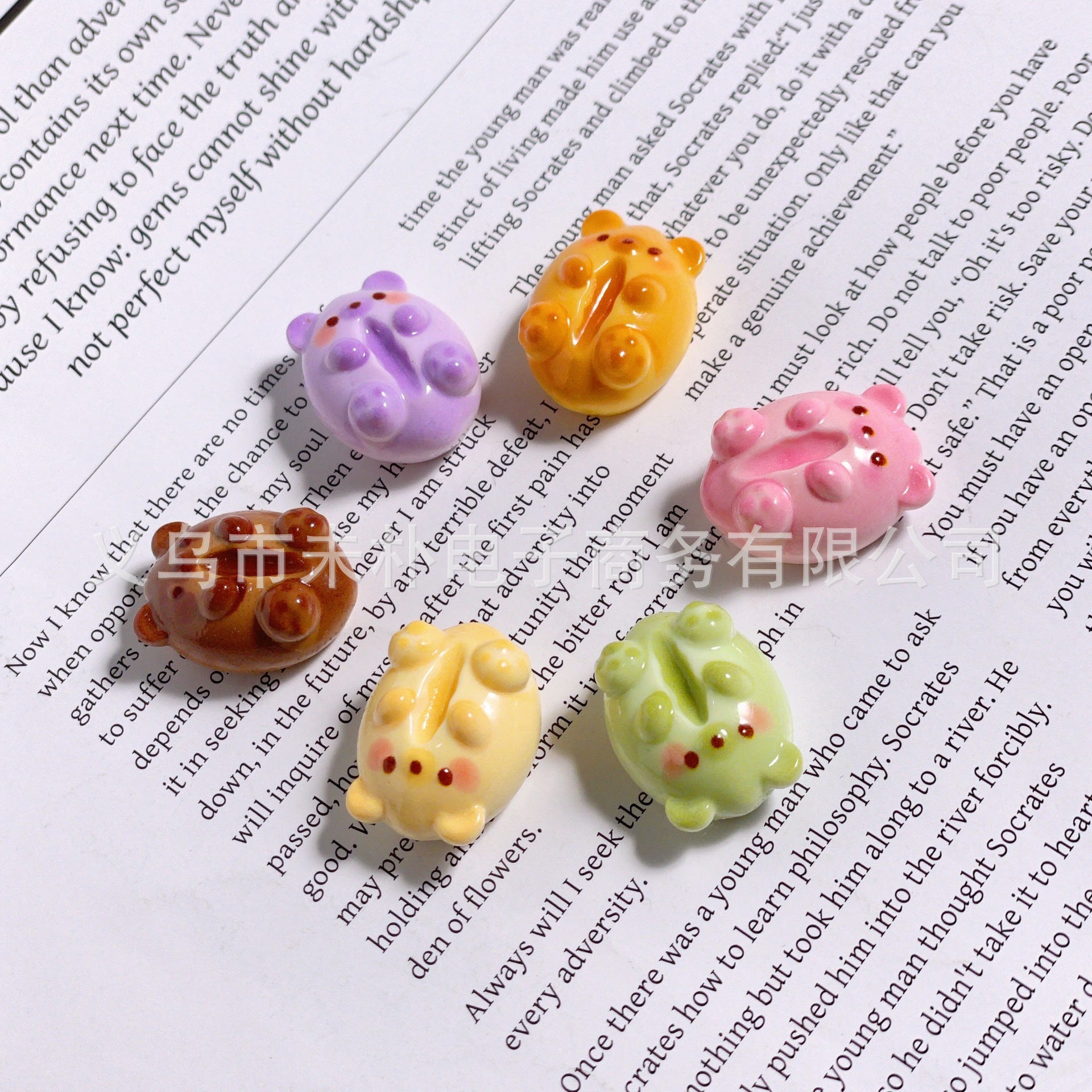 Glossy cartoon three dimensional food play with accessories