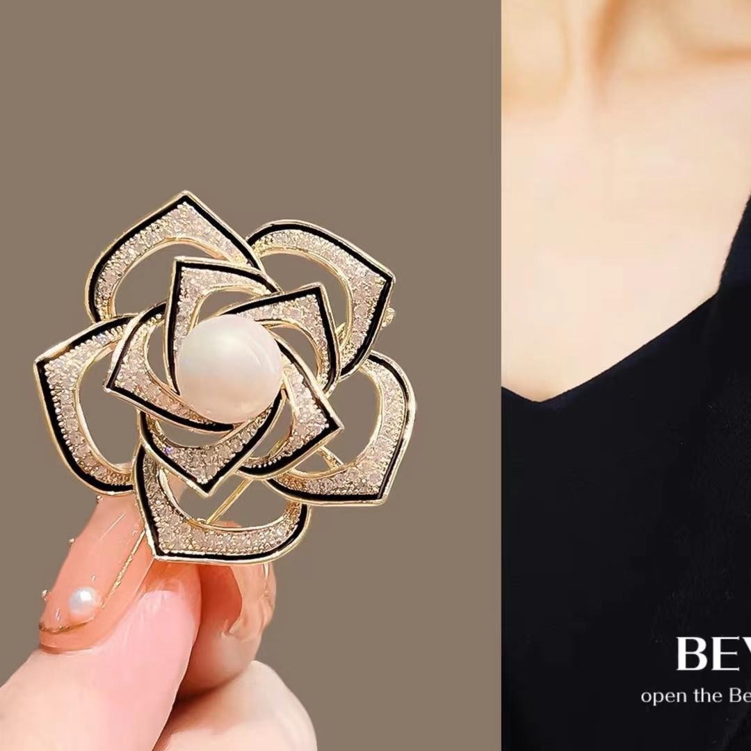 Exquisite Pearl Brooch For Women Suits And Sweaters Luxury Pin_voghion.com