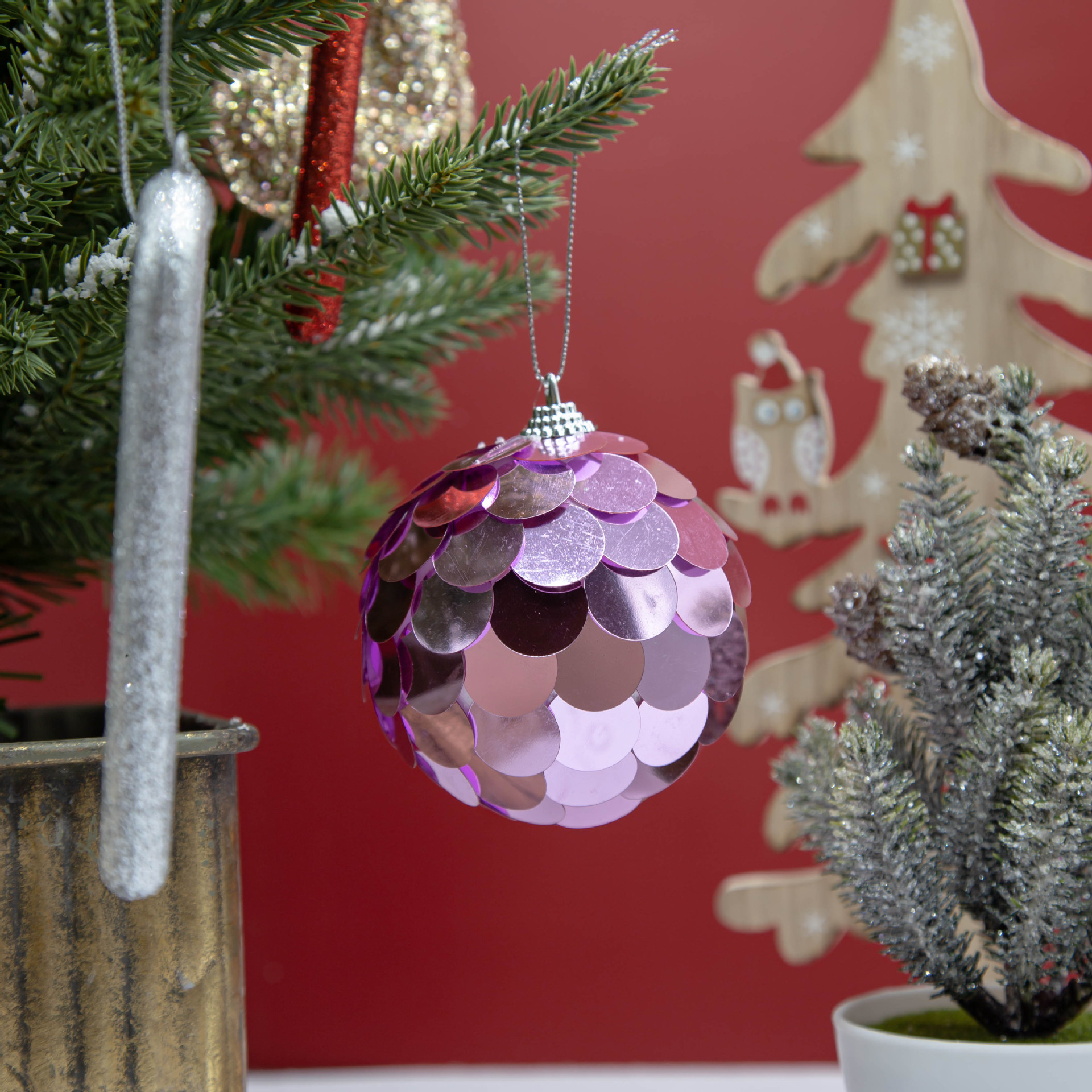 8CM Navidad de color esquinilla escala de pescado ventanas de bolas de Navidad adornos de árbol de Navidad colgantes en stock fábrica al por mayor