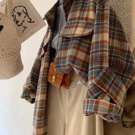 撞色格纹毛呢衬衫女秋冬季新款复古叠穿内搭格子衬衣翻领上衣