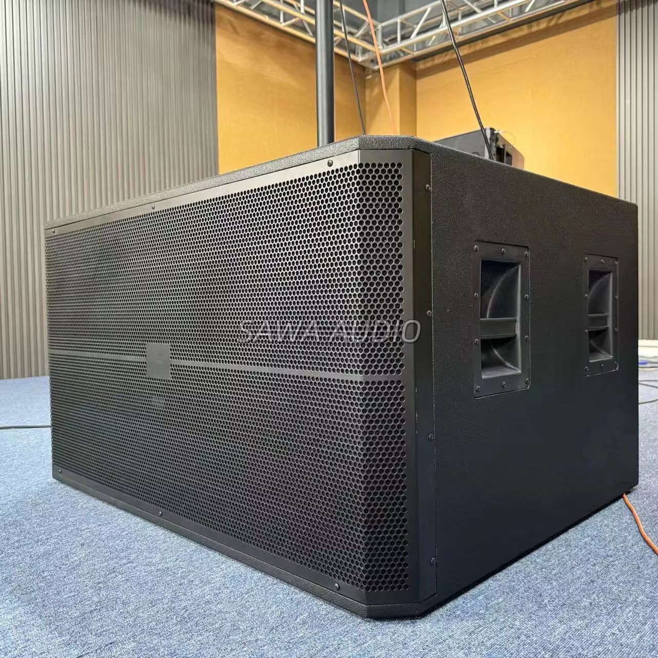 Doble 18 pulgadas subwoofer altavoces profesionales al aire libre altavoces de alta potencia conferencias bar escenario sonido de matriz lineal