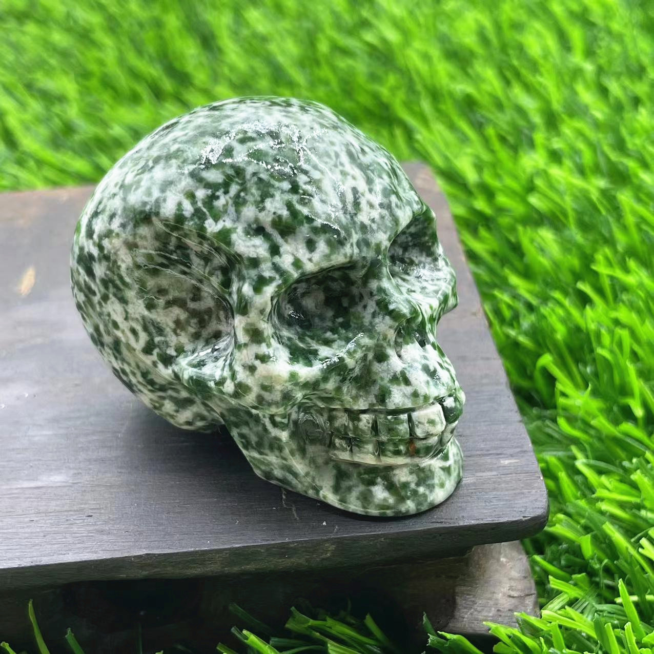 Indoor, Party Occasion Halloween Funny Punk Skull Natural Stone Ornaments Artificial Decorations
