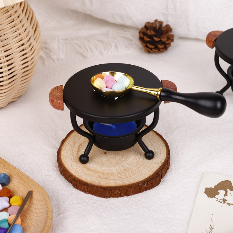 Suministro directo de fábrica pintura al fuego sellado de cera trípode cera de fusión estufa de pintura al fuego transfronteriza