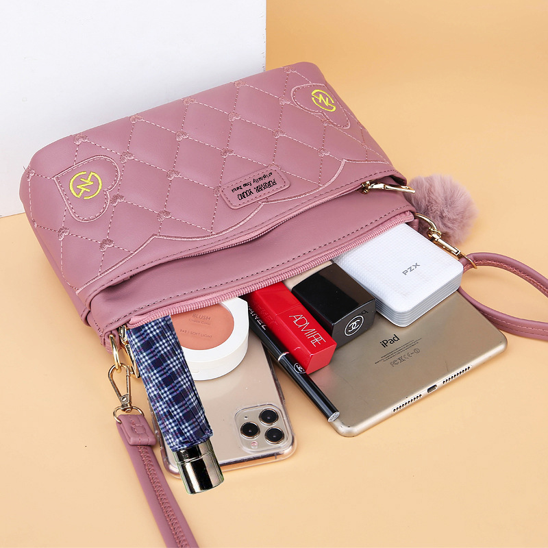 Bolso bandolera nuevo de verano 2024 para mujer, bolso de hombro pequeño con bordado de hilo estilo INS, venta al por mayor de Guangzhou, bolso de hombro individual para teléfono.