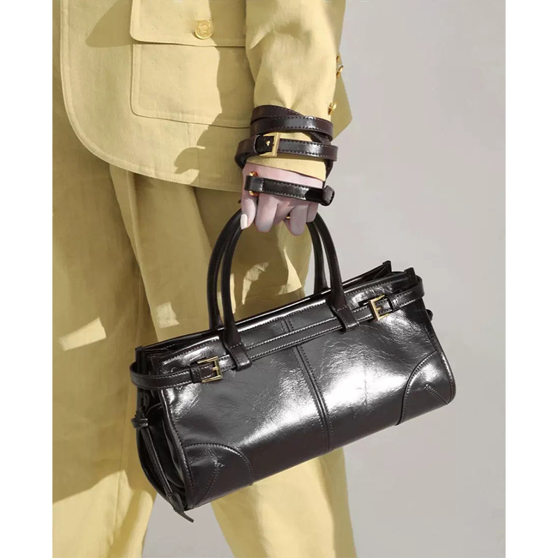 Women's Underarm Bag 2025 New Arrival Premium Top Grain Cowhide Motorcycle Bag Crossbody Commuter Handbag Niche Designer Bag - Thumbnail 6