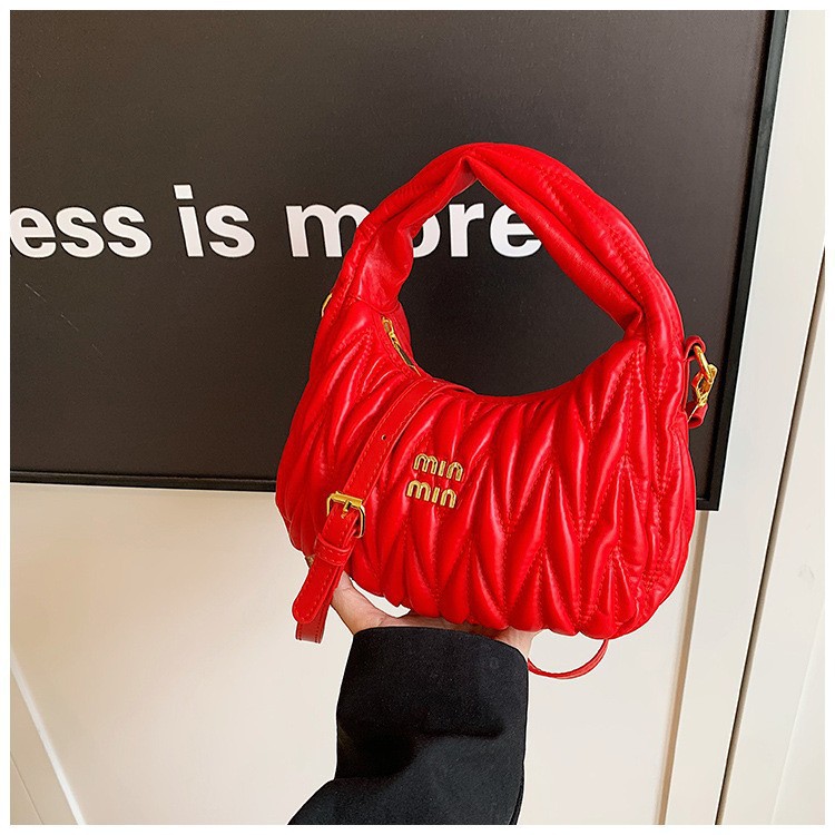 Bolsos de todo fósforo 2024 moda de verano textura plisada bolsa de axilas bolso retro ins bolso femenino de moda simple