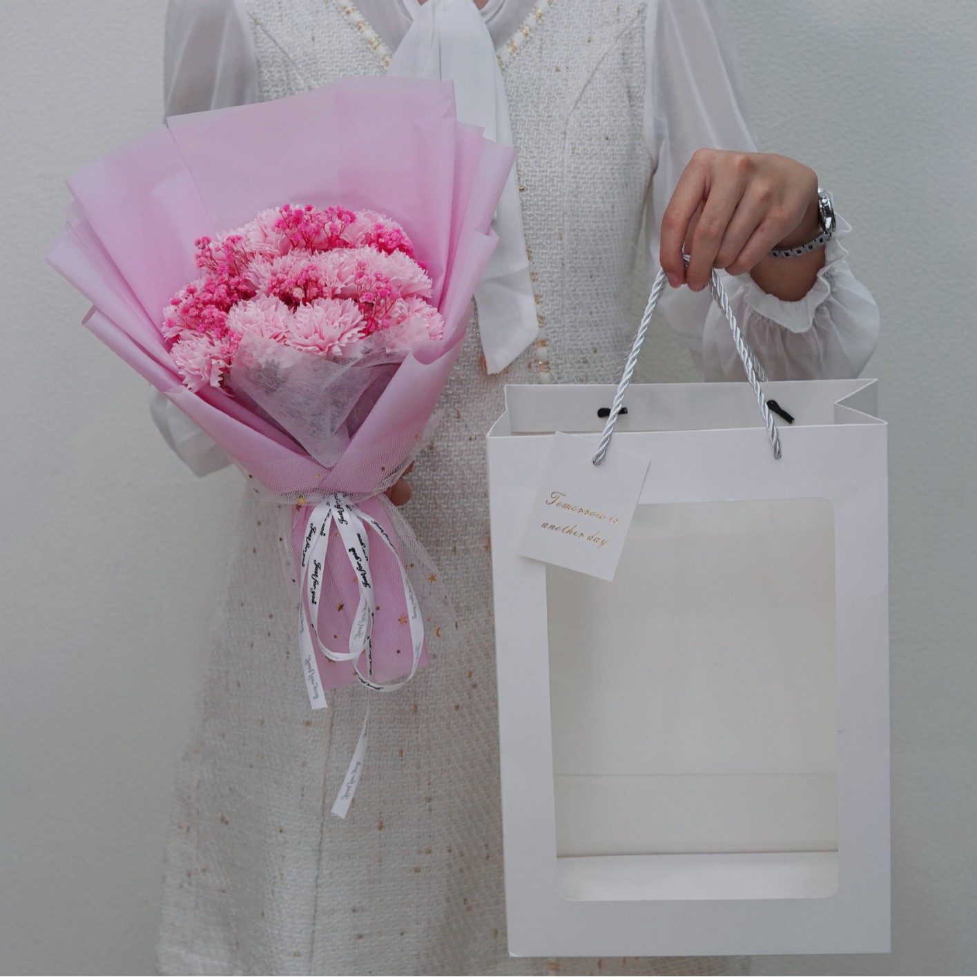 Presentes para Festivais, Natal, Dia dos Namorados, Cravos e Rosas, Buquês de Flores Secas, Estandes Imortalizados, Dia dos Professores, Presente Pronto_voghion.com