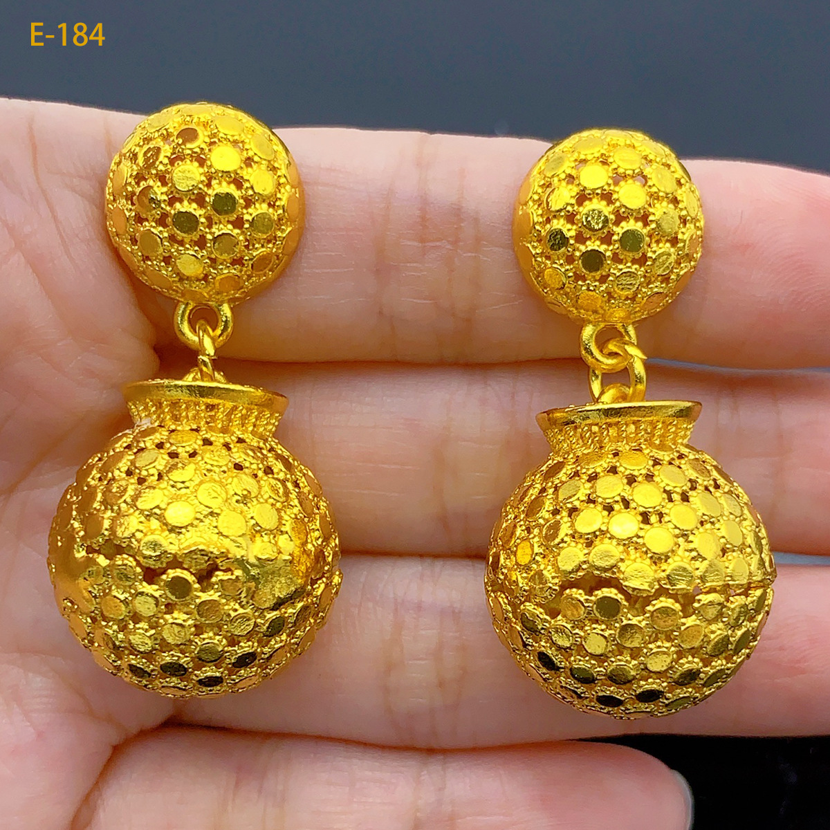 Joyas de novia de Dubai aretes chapados en oro de 24 quilates exagerados retro nigerianos personales para mujeres aretes minimalistas al por mayor image 16