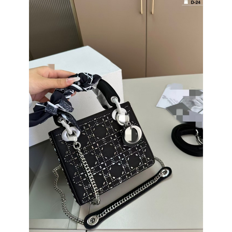 镶钻mini戴妃包手提斜挎小包2025新款宴会包菱格时尚水钻闪闪包女